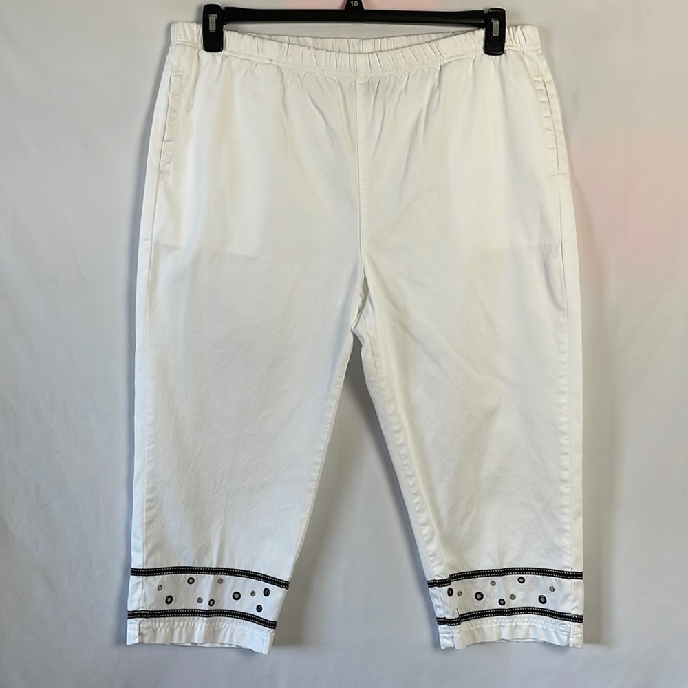 Blast Blues White Cropped Pants w/Cute Hem Detail & Elastic Waist - Size XL
